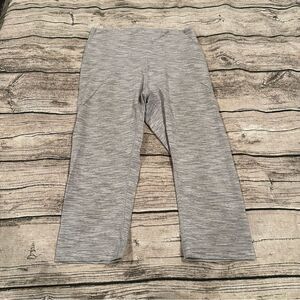 Lululemon Wunder Under Hi-Rise 1/2 Tight (Luxtreme) Ice Grey Alpine White Size 6